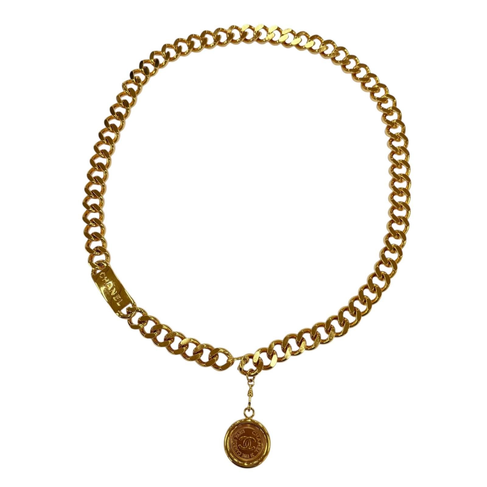 Chanel Vintage Metal 31 Rue Cambon CC Logo Chain Belt Gold Plated — view 4
