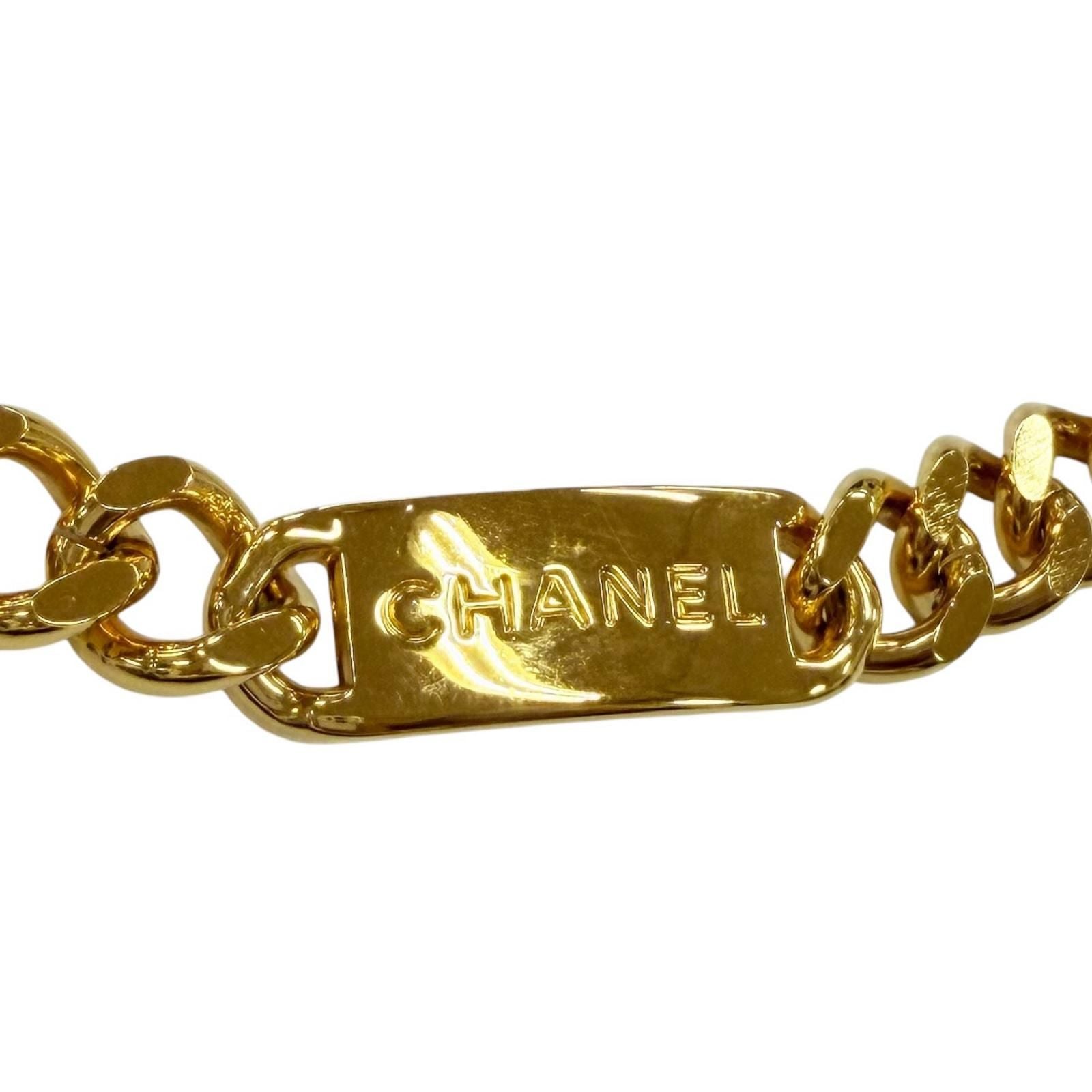 Chanel Vintage Metal 31 Rue Cambon CC Logo Chain Belt Gold Plated — view 5