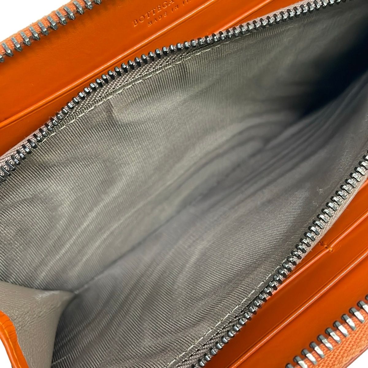 Bottega Veneta Wallet Orange Embossed — view 4