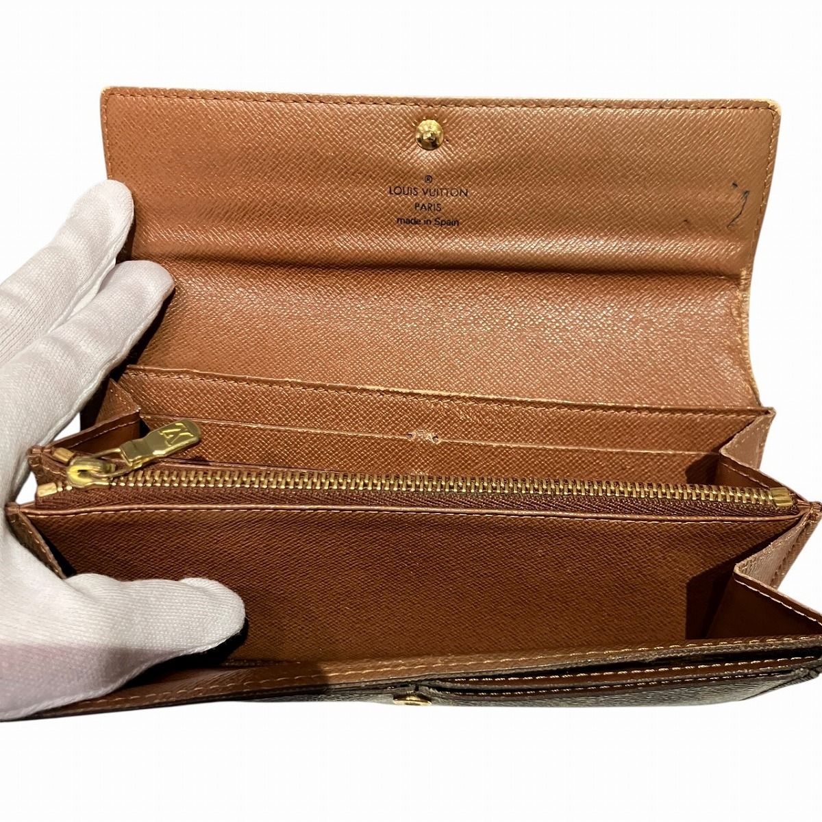 Louis Vuitton Portefeuille Sarah Monogram Bifold Wallet Canvas — view 3