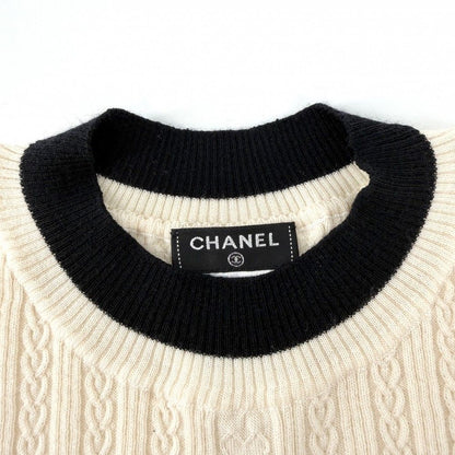 Chanel Top CC Logo Knit Heart 36 Ivory Black Wool Spring Autumn Sweater — view 5