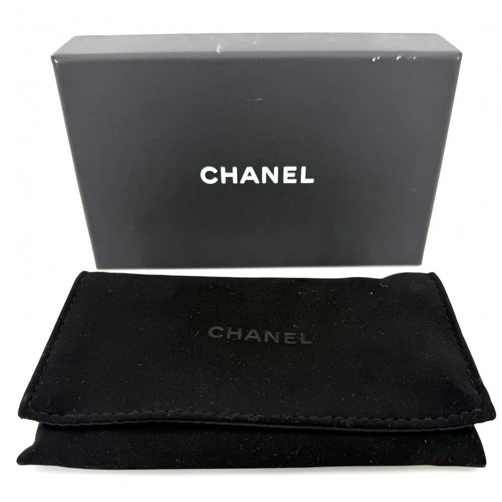Chanel Card Case Stitch Boy CC Logo Caviar Leather Yellow Gold — view 8