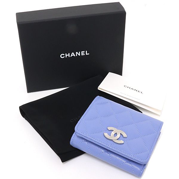 Chanel Flap Wallet Tri Foldwallet Quilted CC Logo Caviar Leather Blue Silver — view 2