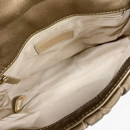 Chanel Shoulder Bag Brown Gold Quilted CC Logo Bubble Quilt Double Chain — view 7