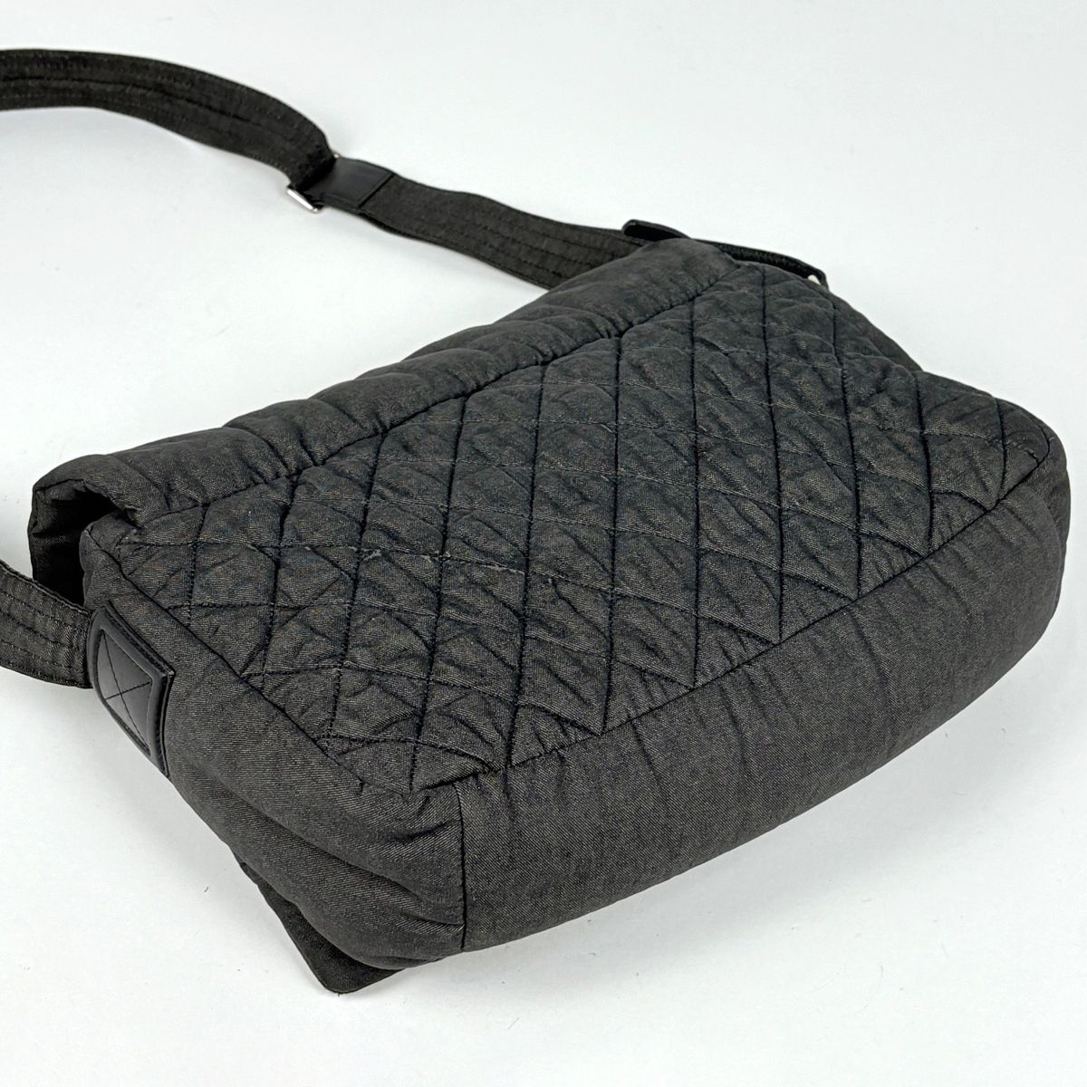 Chanel Shoulder Bag Coco Cocoon Canvas Dark Gray — view 2