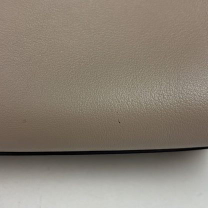 Fendi Handbag Peekaboo Leather Beige — view 4