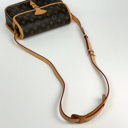 Louis Vuitton Sologne Shoulder Bag Monogram Brown — view 8