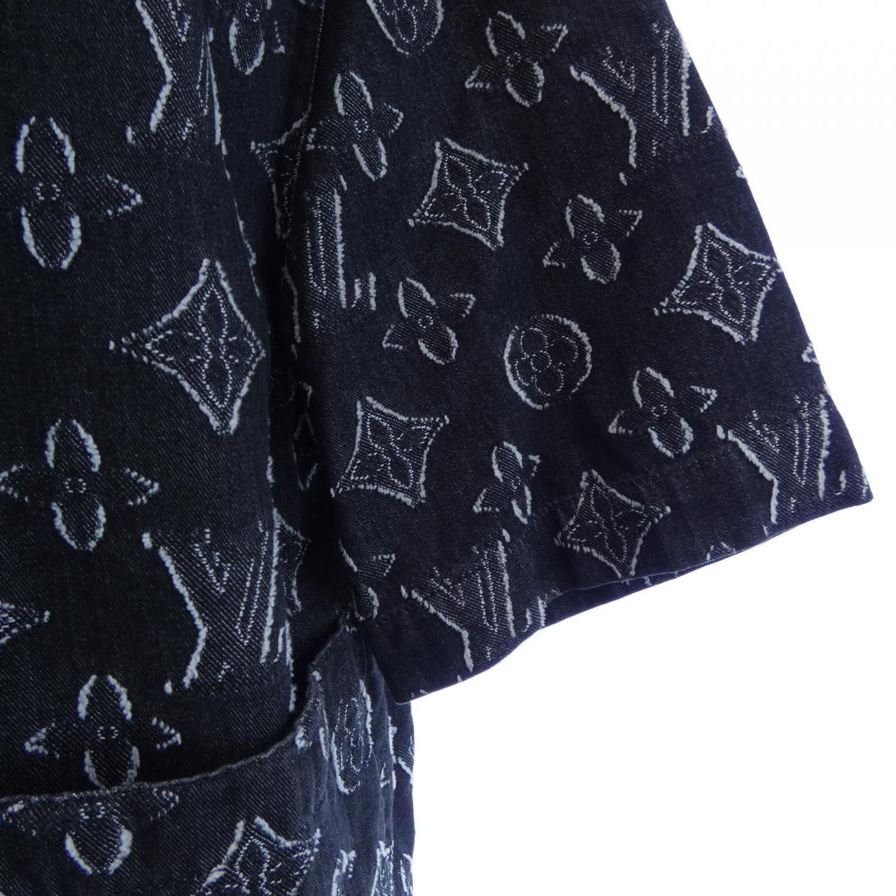 Louis Vuitton Monogram Short Sleevechambray Shirt — view 6