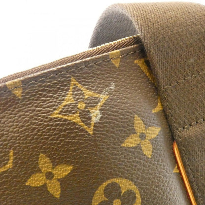 Louis Vuitton Monogram Beaubourg — view 4