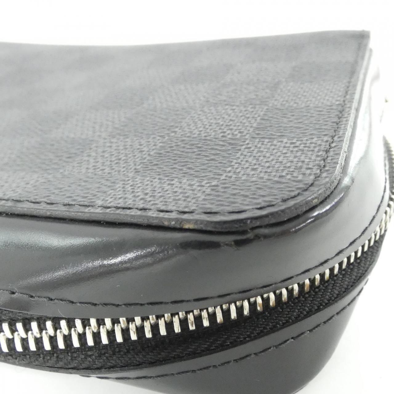 Louis Vuitton Damier Graphite Zippy XL Wallet — view 3