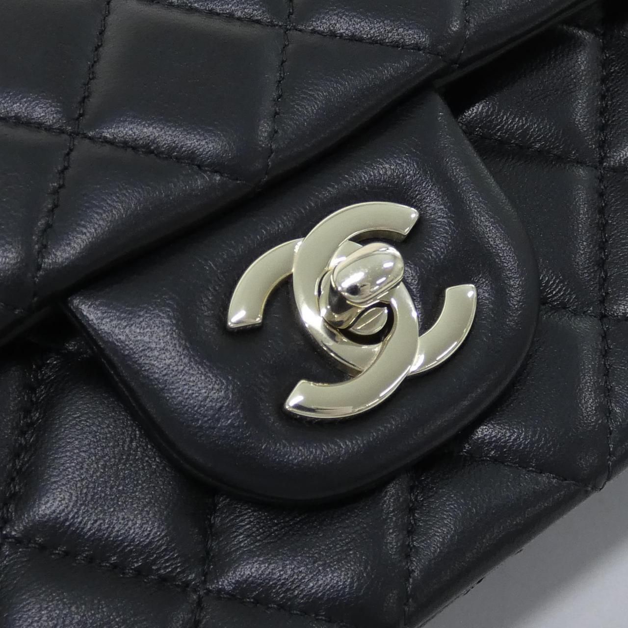 Chanel Shoulder Bag Black — view 5