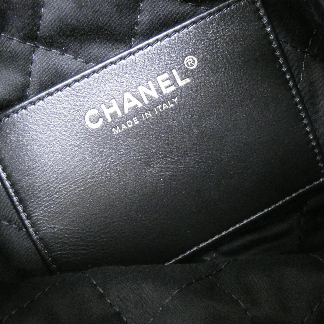 Chanel 22 Line Mini — view 7