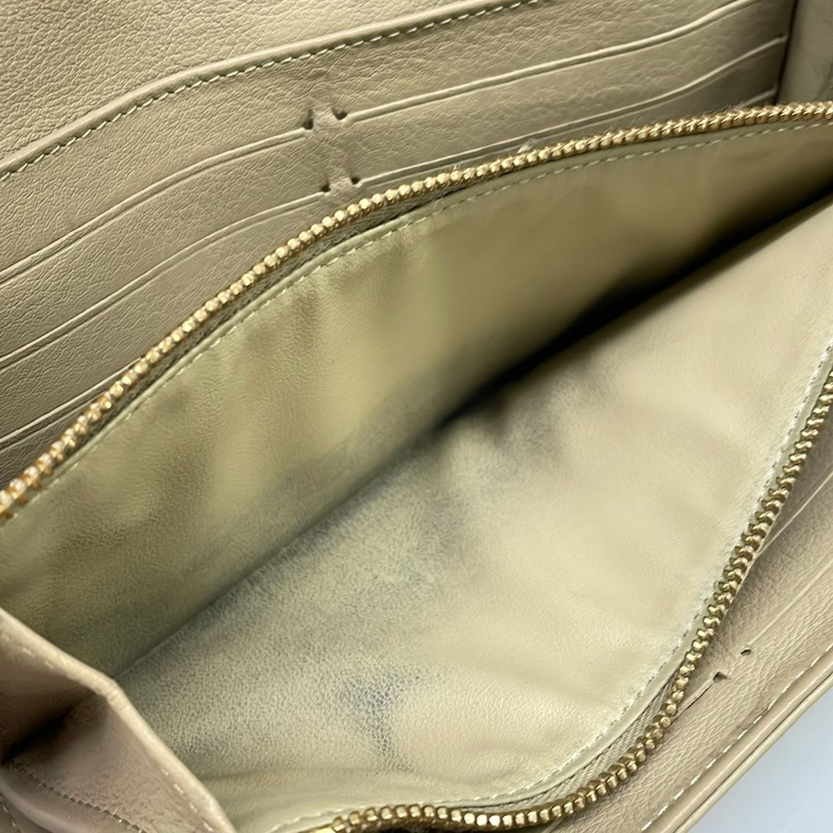 Louis Vuitton Wallet Mahina Portefeuille Iris Taupe — view 5