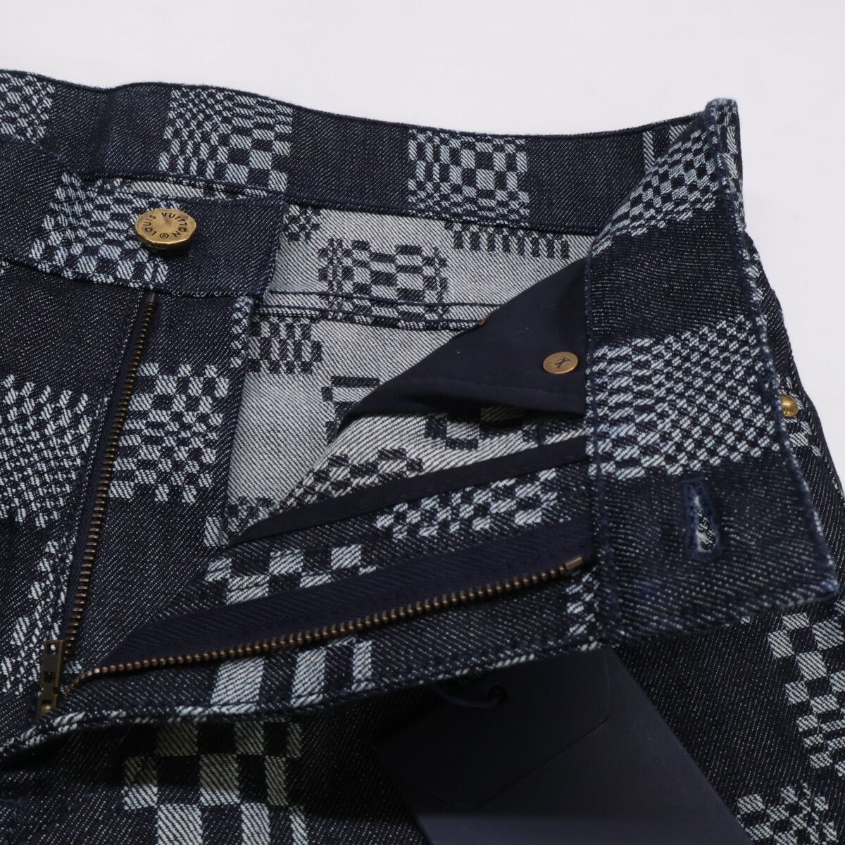 Louis Vuitton Ew2 Distorted Damier Zip Fly Denim Pants 31 — view 3