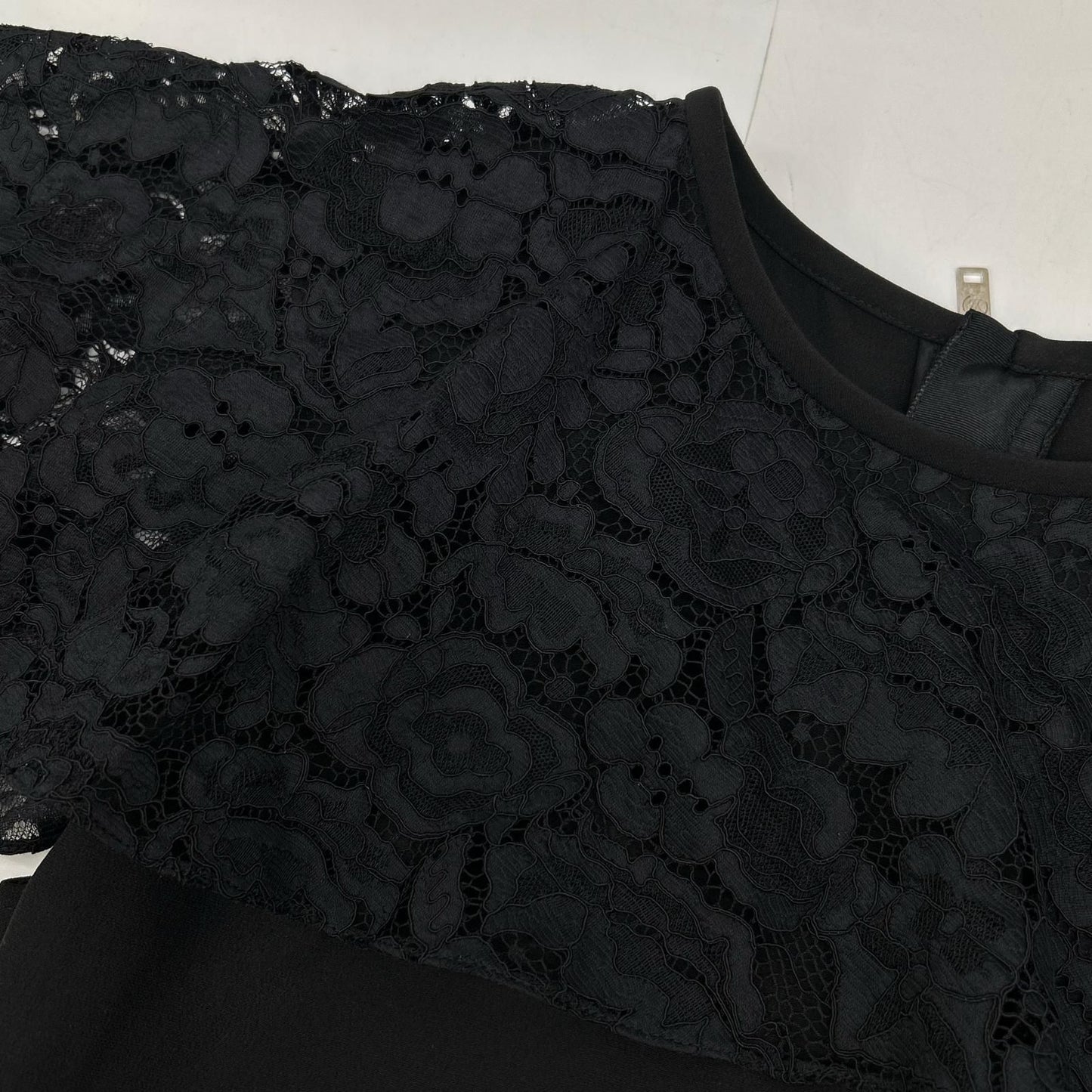 Louis Vuitton Fvb Black Lace Dress 34 — view 9