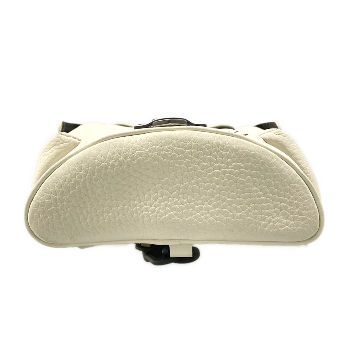 Louis Vuitton Shoulder Bag Cuir Taurillon Christopher XS Blanc Removable Strap — view 5