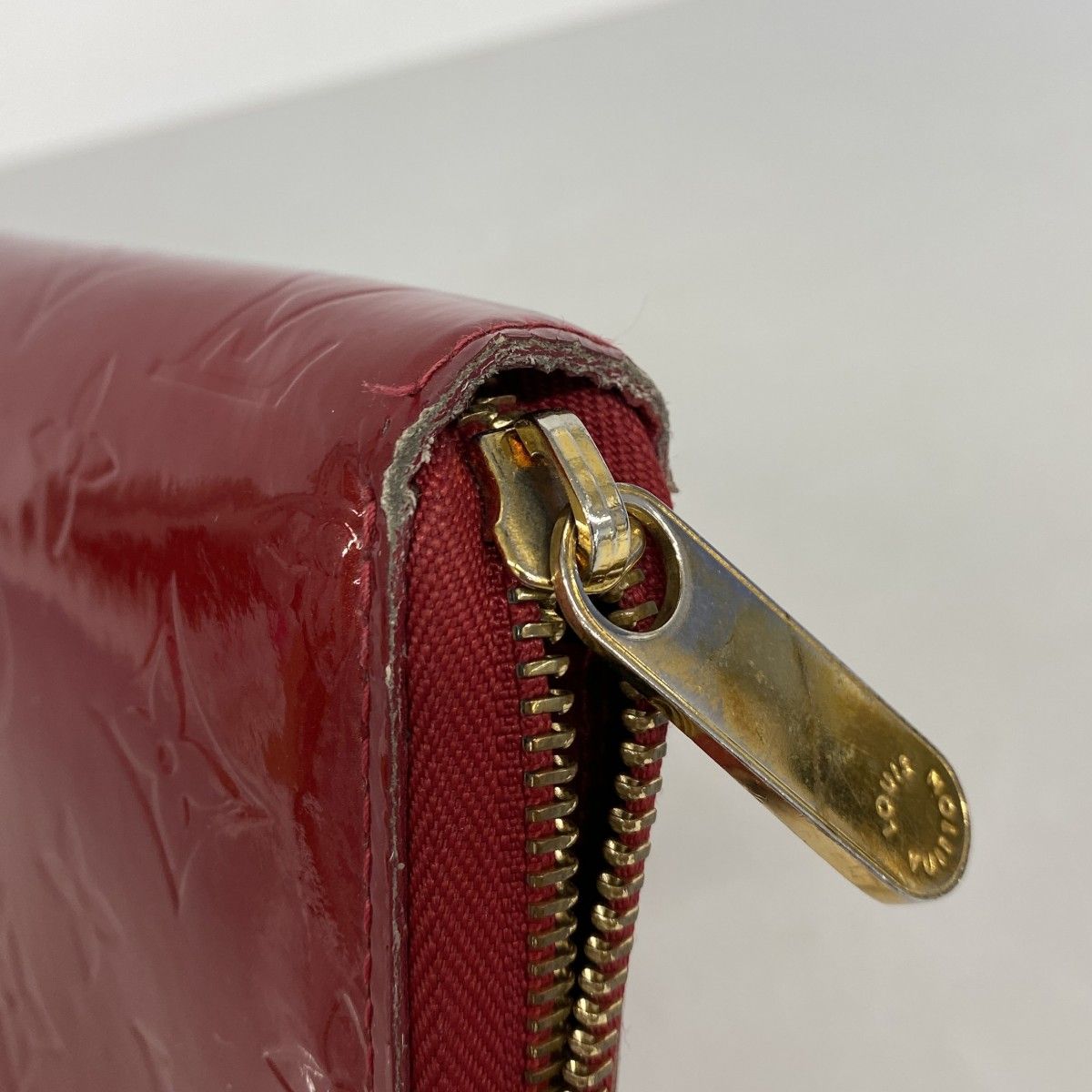 Louis Vuitton Wallet Vernis Zippy Organizer Pomme D'amour — view 5