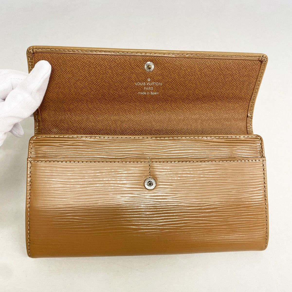 Louis Vuitton Wallet Epi Pochette Porte-Monnaie Cles Canel — view 8