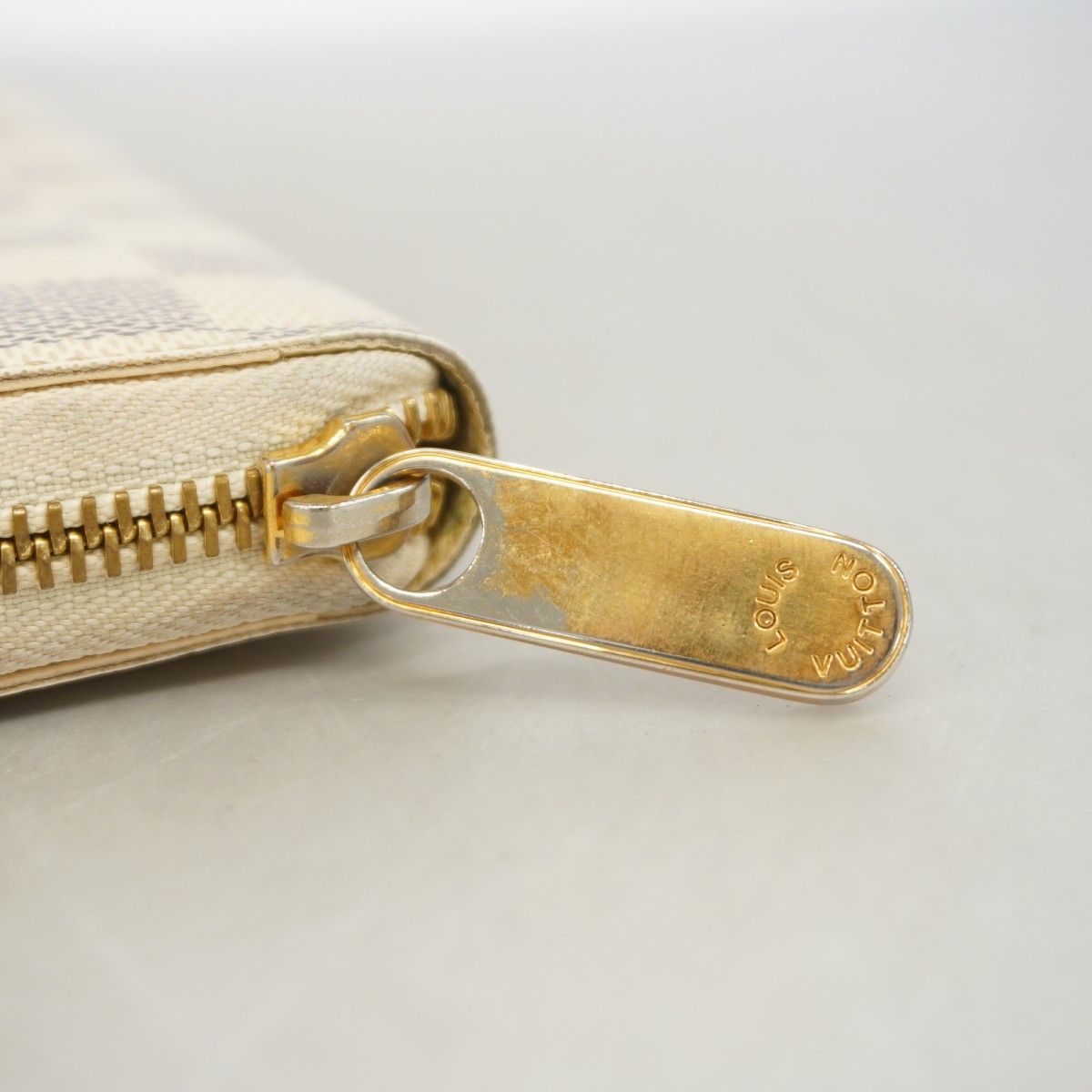 Louis Vuitton Wallet Damier Azur Zippy White — view 5