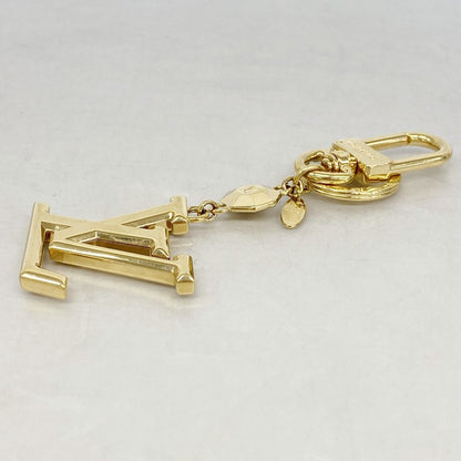 Louis Vuitton Key Holder Charm LV Facet Gold — view 2