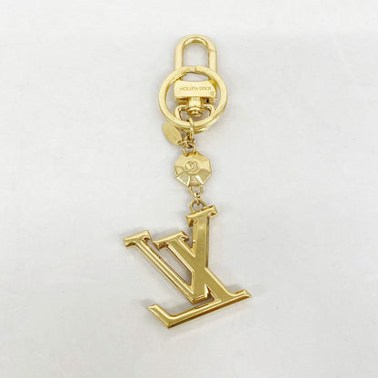 Louis Vuitton Key Holder Charm LV Facet Gold — view 6