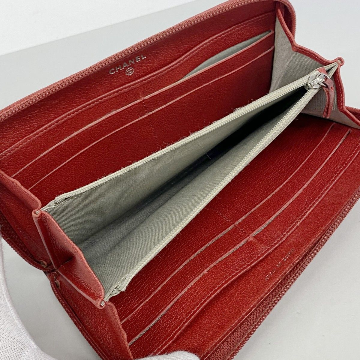 Chanel Wallet Camellia Leather Red Silver — view 3
