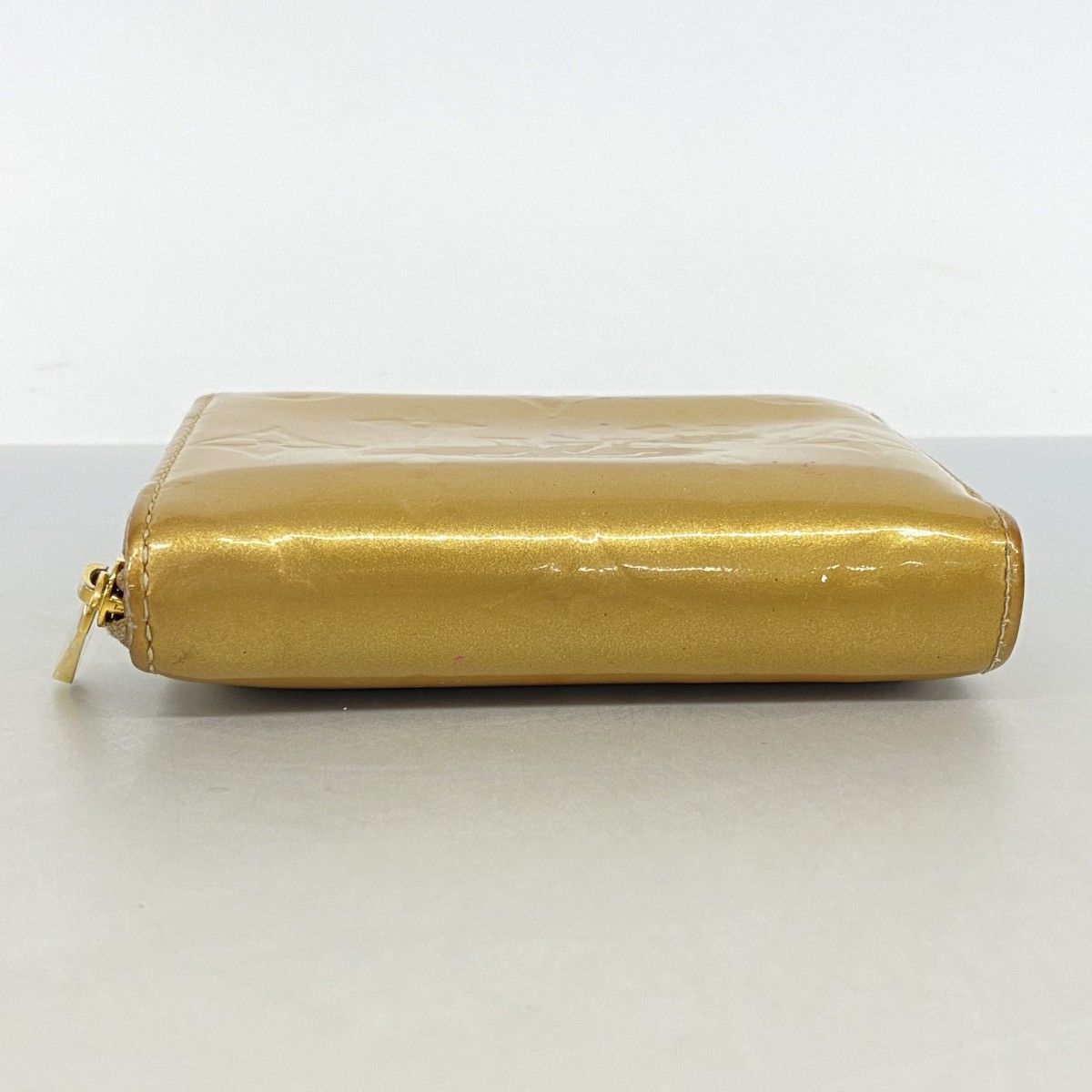 Louis Vuitton Coin Case Vernis Zippy Purse Beige Poudre — view 2