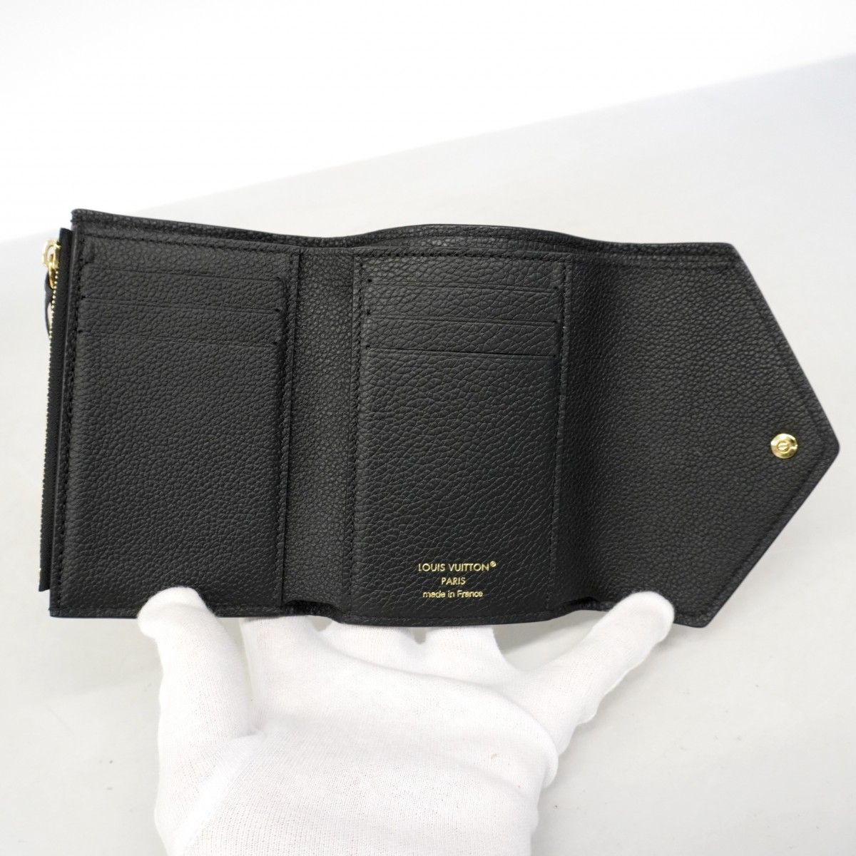 Louis Vuitton Trifold Wallet Monogram Empreinte Portefeuille Victorine Noir — view 4