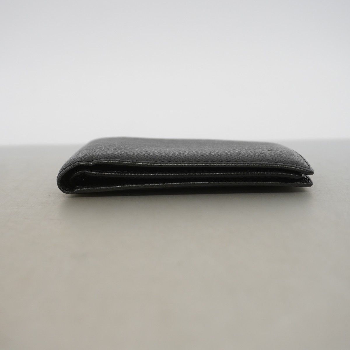 Louis Vuitton Billfold Taiga Portobier 3 Vole Ardoise Wallet — view 2