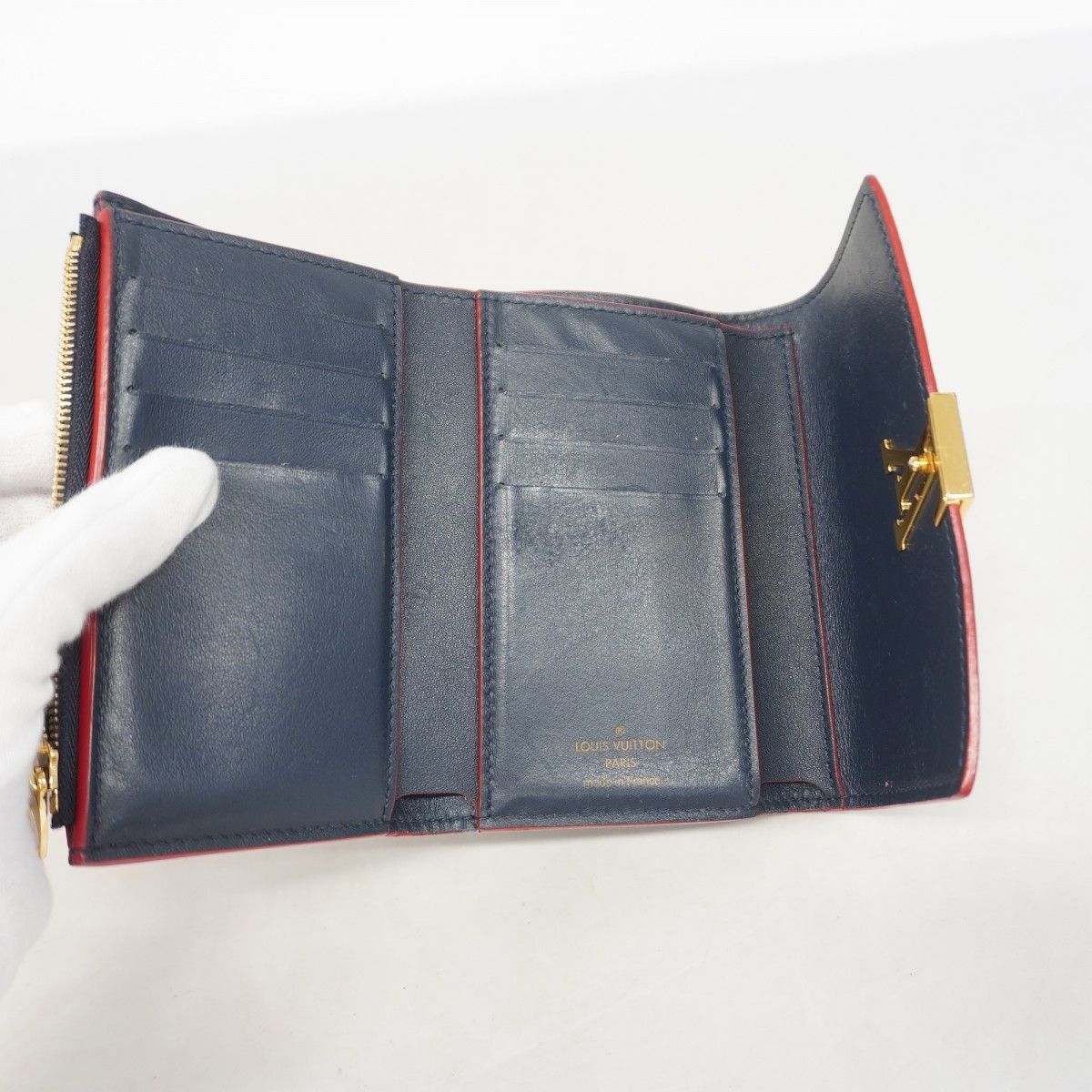 Louis Vuitton Trifold Wallet Taurillon Portefeuille Capucines Compact Marie — view 3