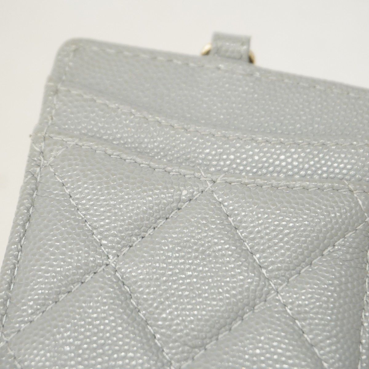 Chanel Card Case Quilted Caviar Leather Gray Champagne Gold — view 5