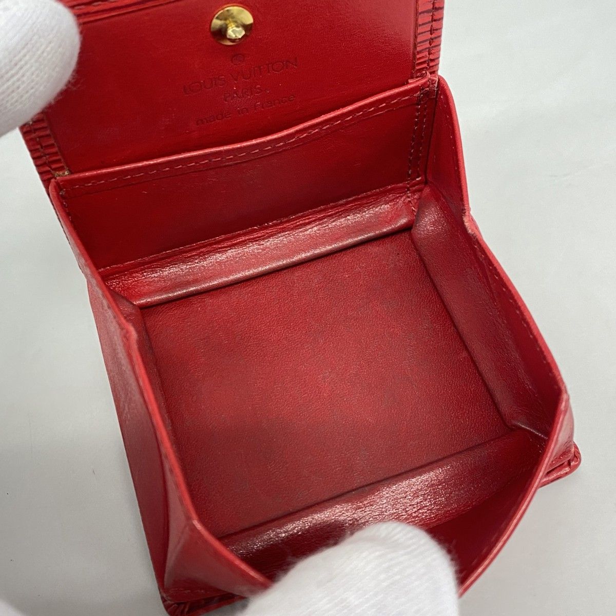 Louis Vuitton Coin Case Epi Porte Moneboite Castilian — view 3