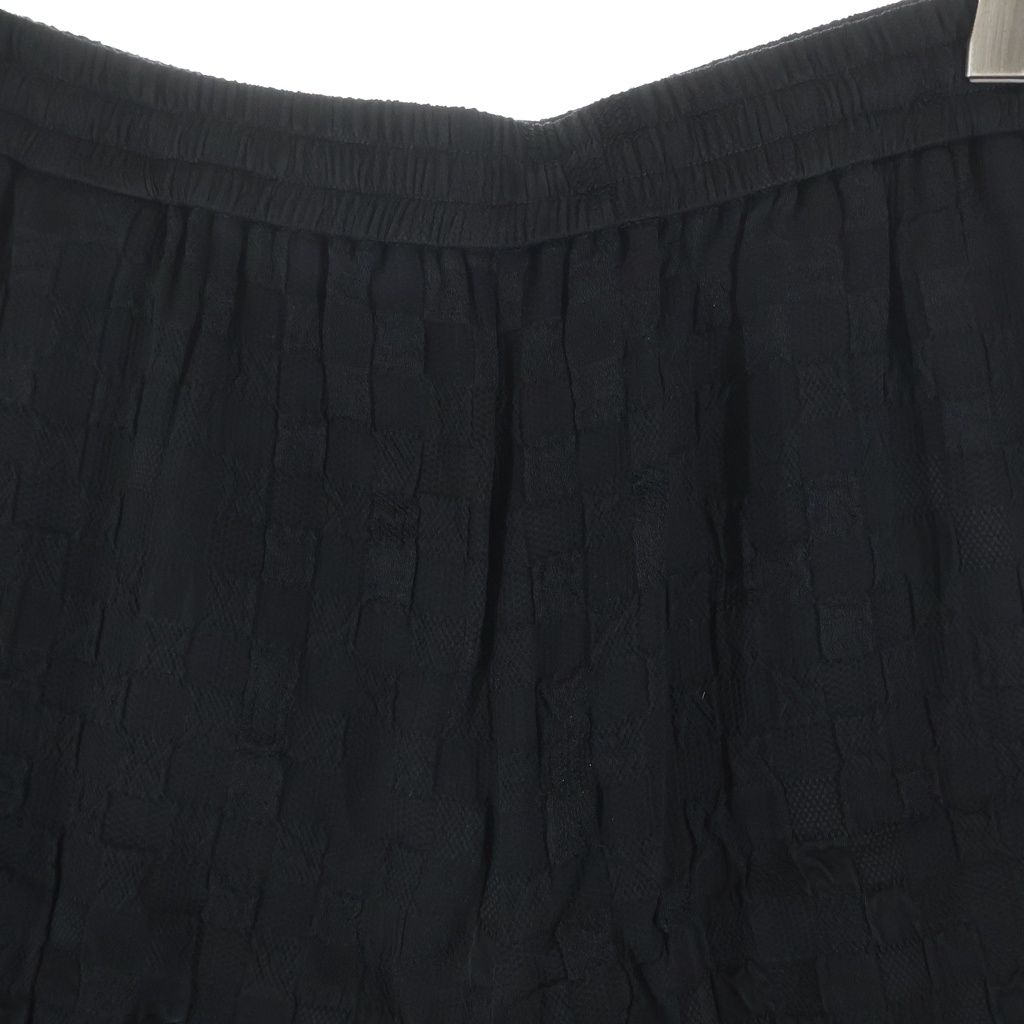 Louis Vuitton LV Logo Shorts Black — view 3