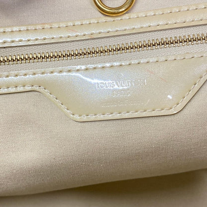Louis Vuitton Tote Monogram Vernis Wilshire MM Blanc Corail Leather — view 8