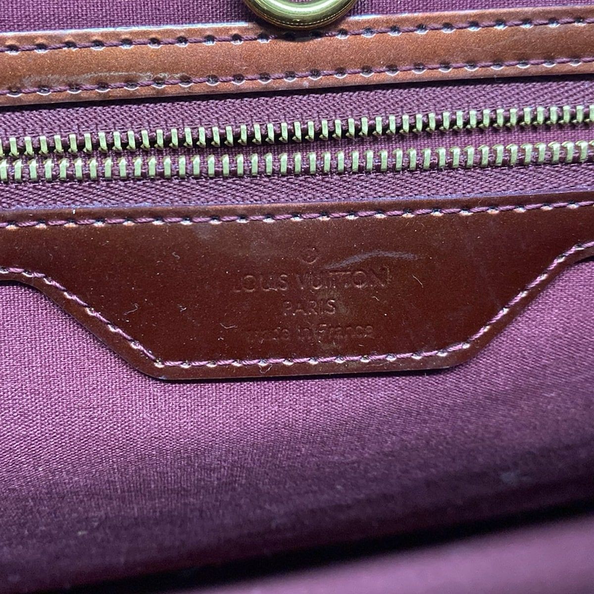 Louis Vuitton Tote Monogram Vernis Wilshire MM Rouge Fauvist Leather — view 8
