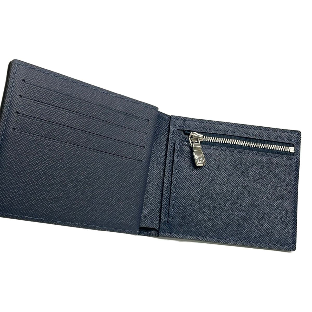 Louis Vuitton Bifold Wallet Taiga Portefeuille Amerigo Ocean Leather — view 4