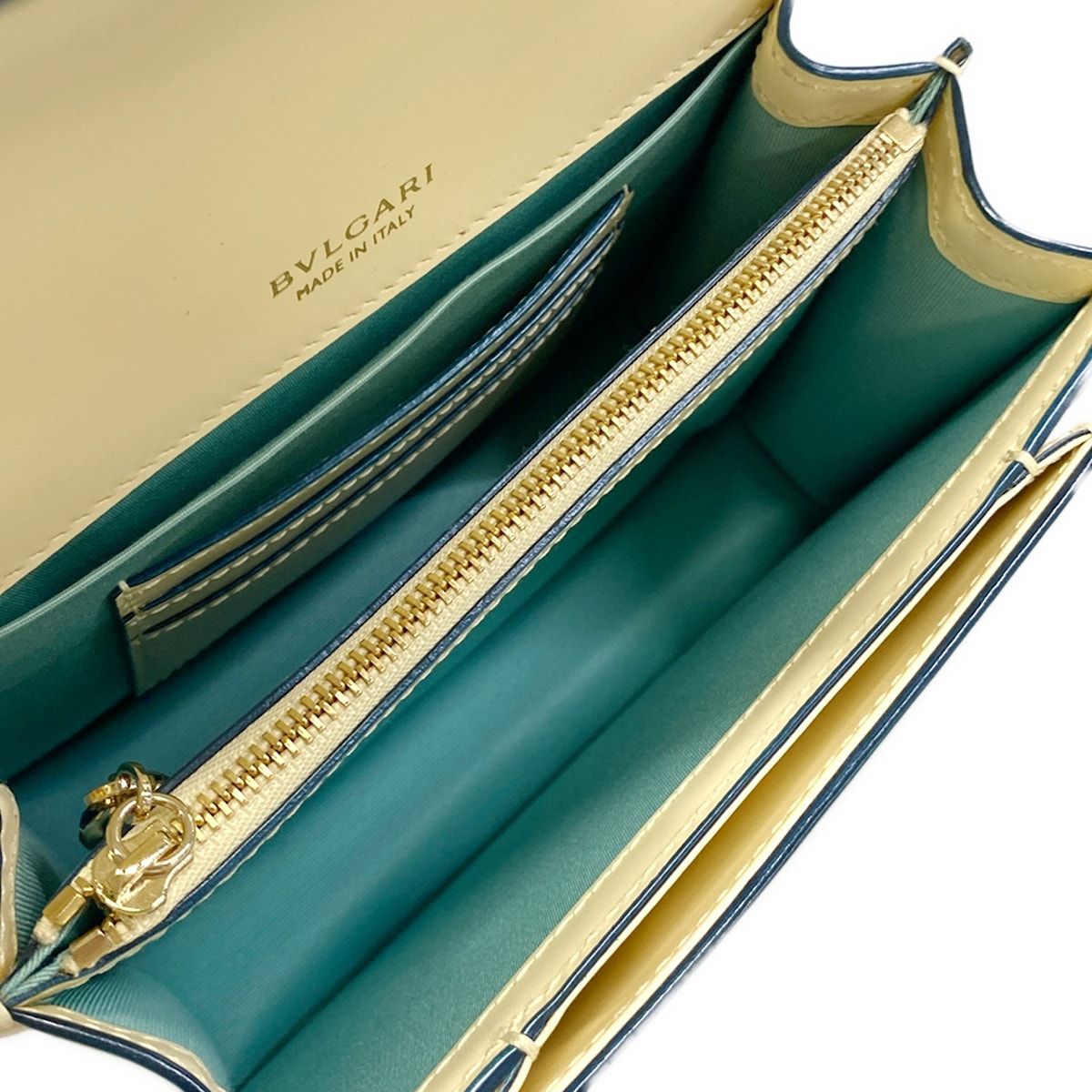 Bvlgari Bulgari Shoulder Bag Serpenti Forever Cross Ivory Chain Leather — view 7