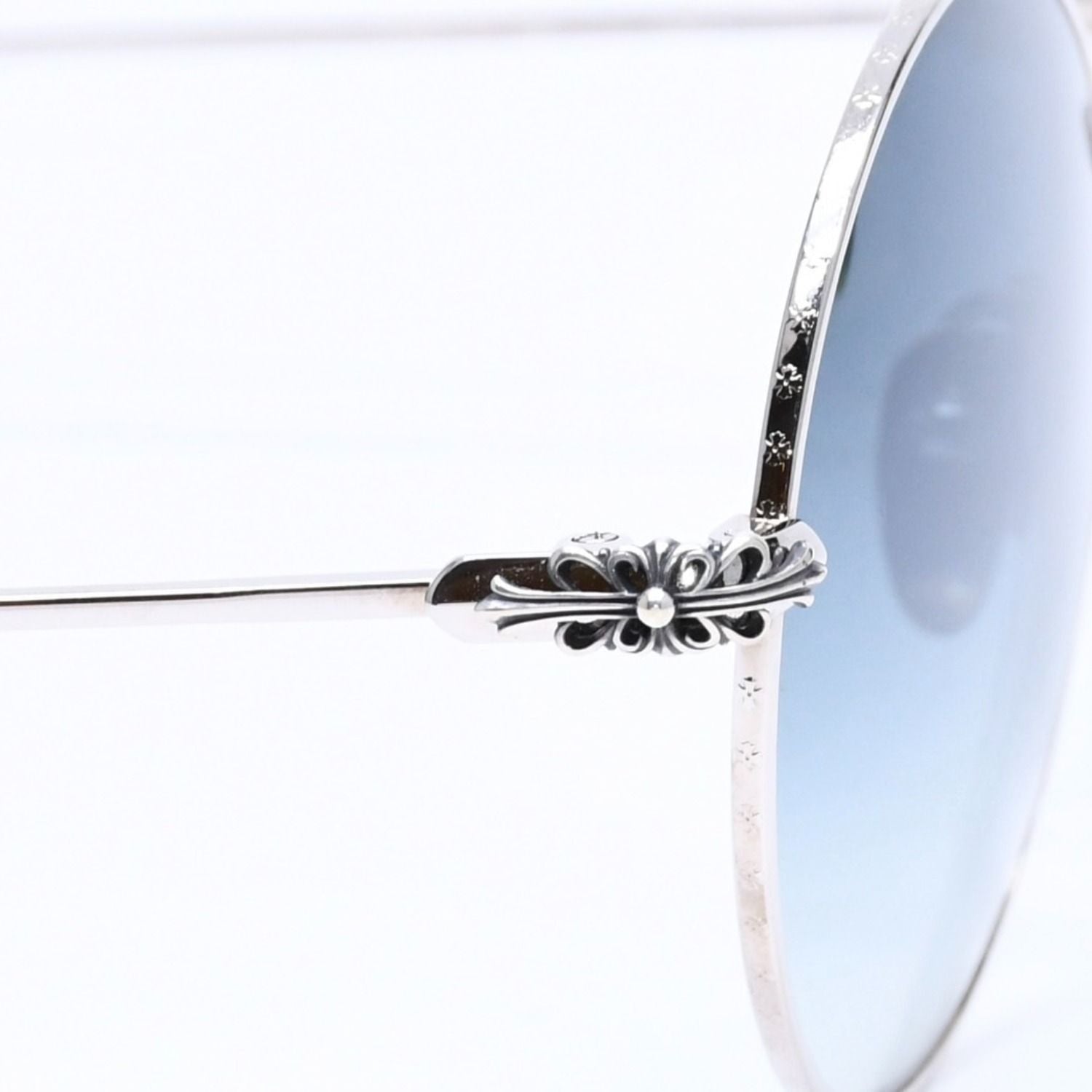 Chrome Hearts Prawn Queen Round Sunglasses 54 Gradation Eyewear — view 7