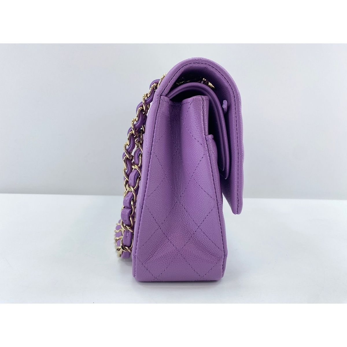 Chanel Shoulder Bag Quilted 25 — view 5