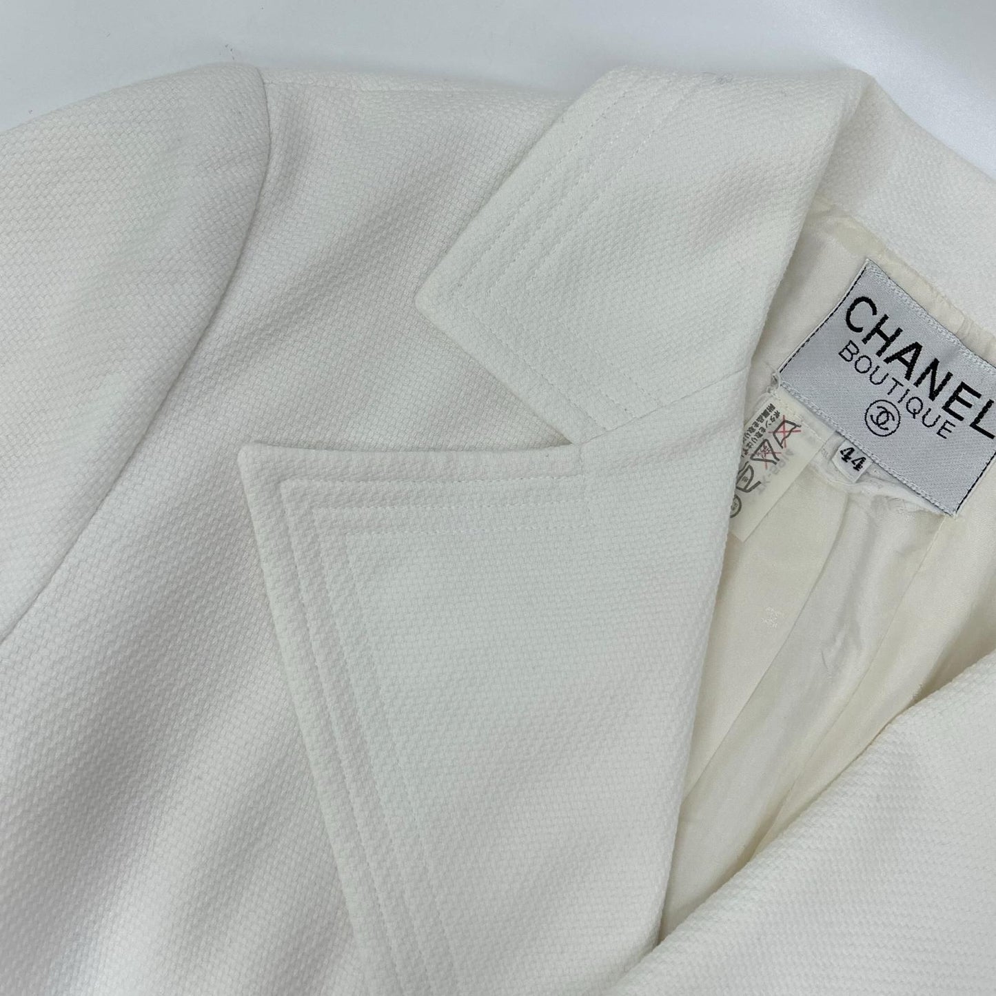 Chanel Vintage White Gold Button Tailored Jacket 44 — view 7