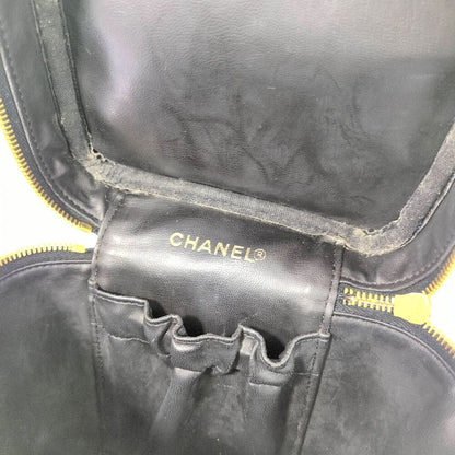 Chanel Caviar Leather Vanity Bag Handbag Black — view 6