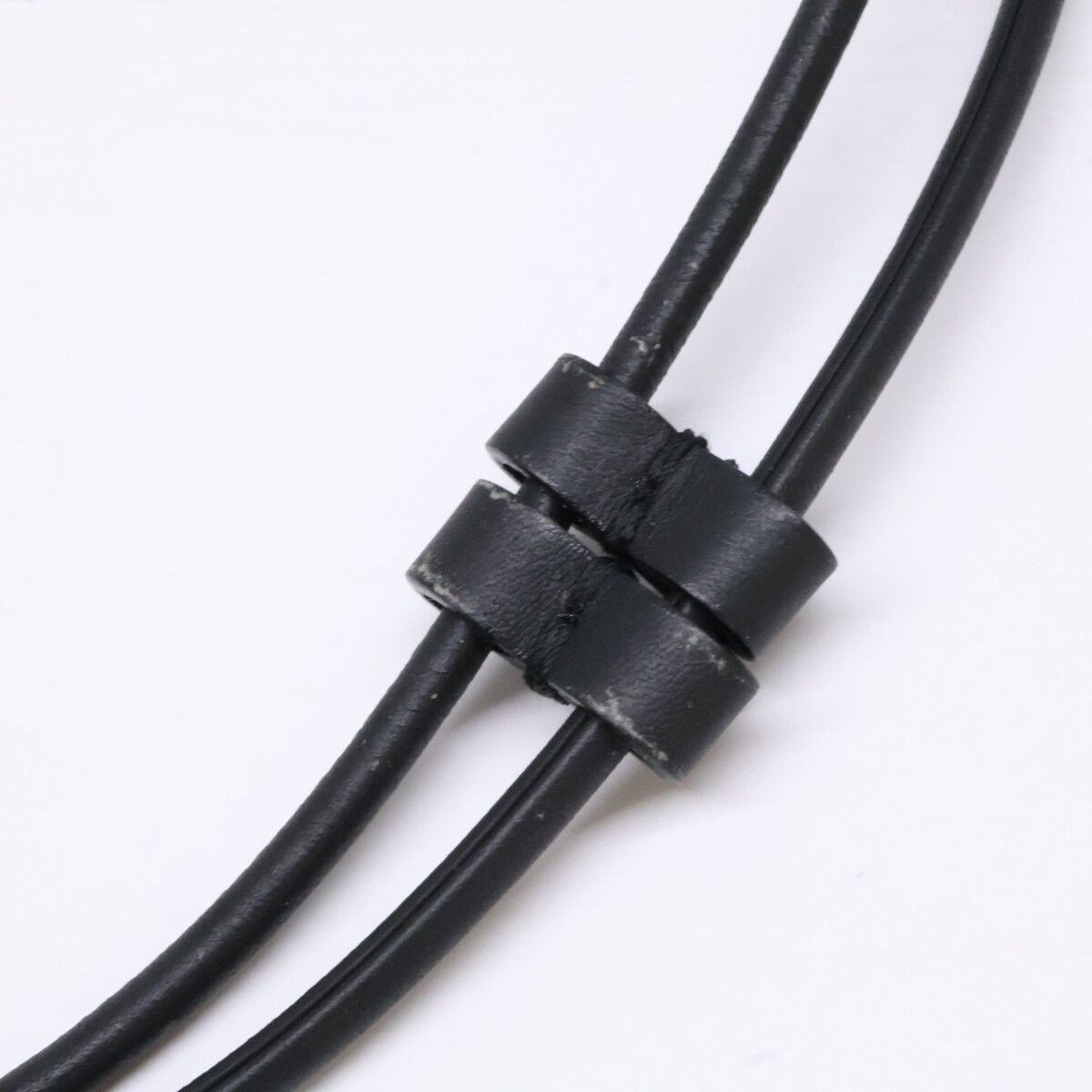 Gucci Logo Plate Leather Strap Necklace — view 2