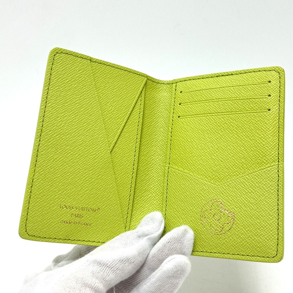 Louis Vuitton Card Case Organizer de Poche Leather Pistachio Green — view 6