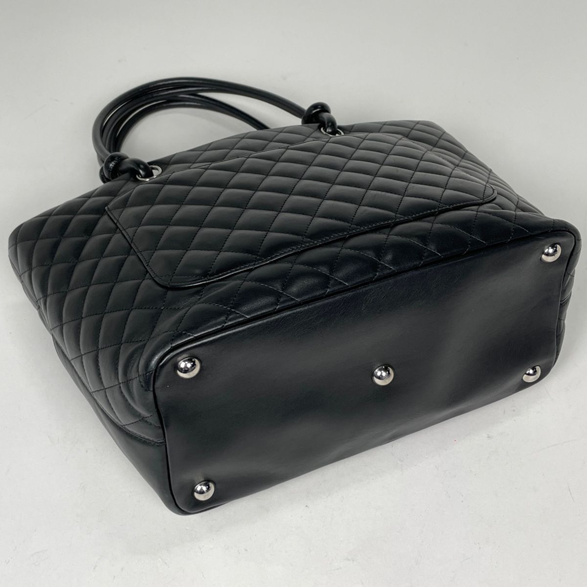 Chanel Cambon Line Large Tote CC Logo Leather Black — view 2