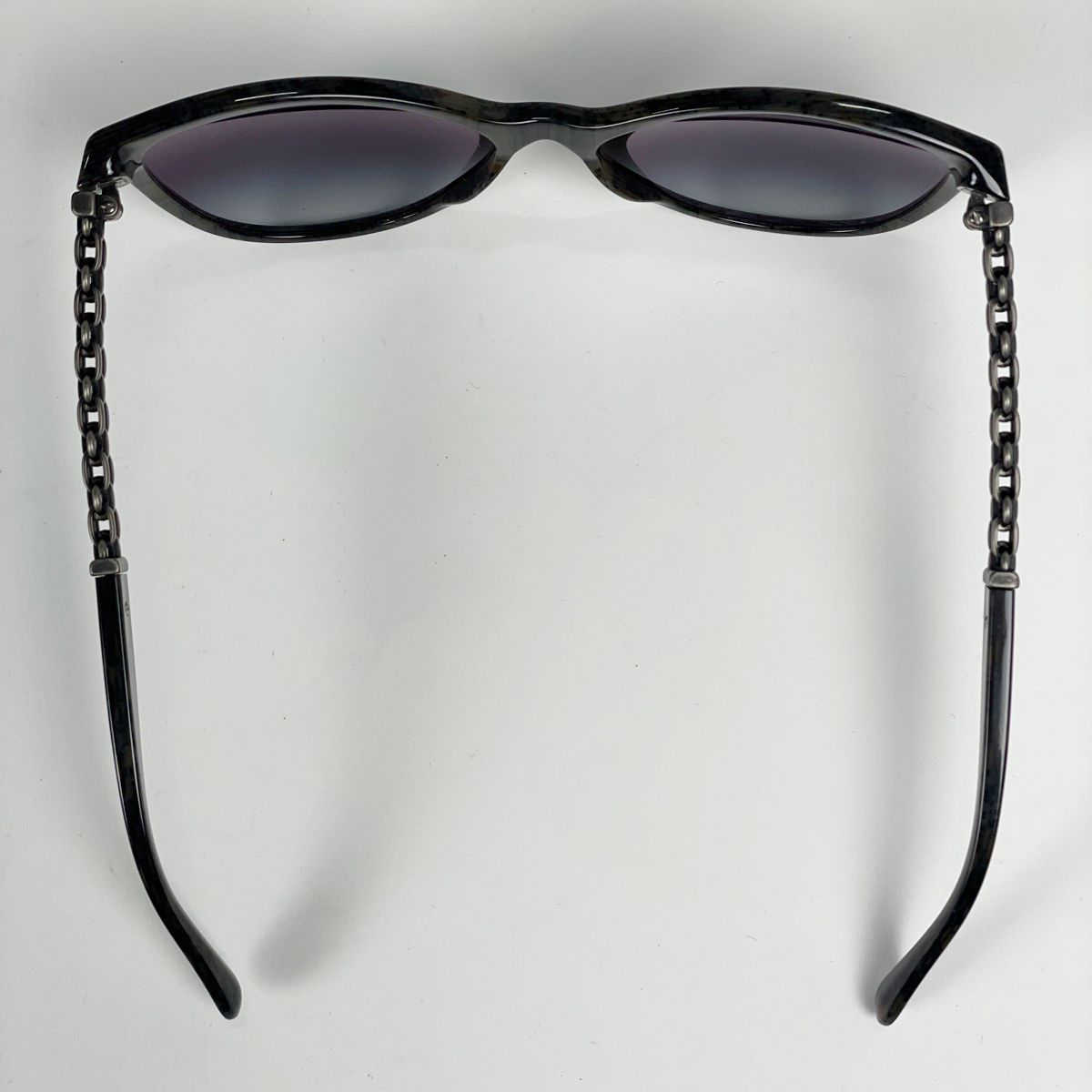 Chanel Sunglasses CC Logo Eyewear Gradient Acetate Black — view 3