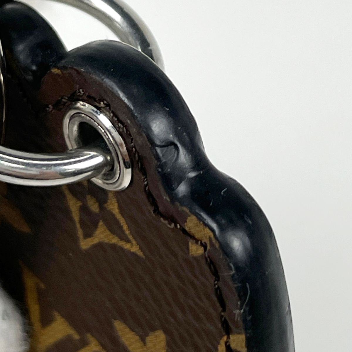 Louis Vuitton Bag Charm LV Cat Key Holder Monogram White Brown — view 6