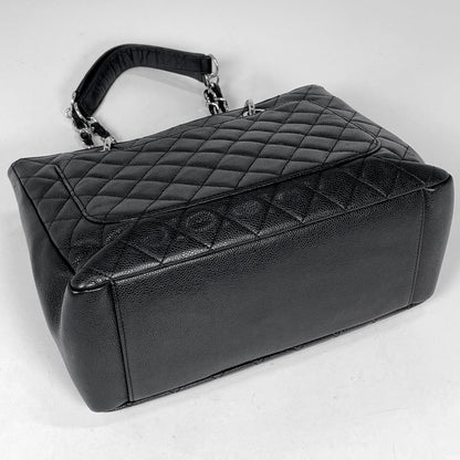 Chanel Tote CC Logo Quilted Grand Shopping GST Caviar Leather Black — view 2