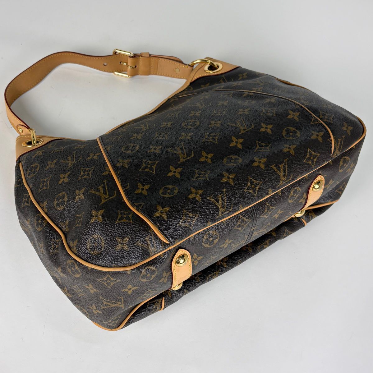 Louis Vuitton Galleria PM Shoulder Bag Monogram Brown — view 2