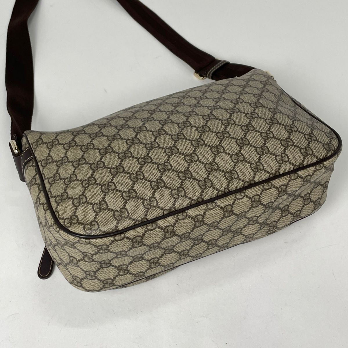 Gucci Shoulder Bag GG Pattern Brown — view 2