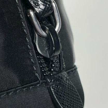 Prada Makeup Pouch Nylon Nero — view 4